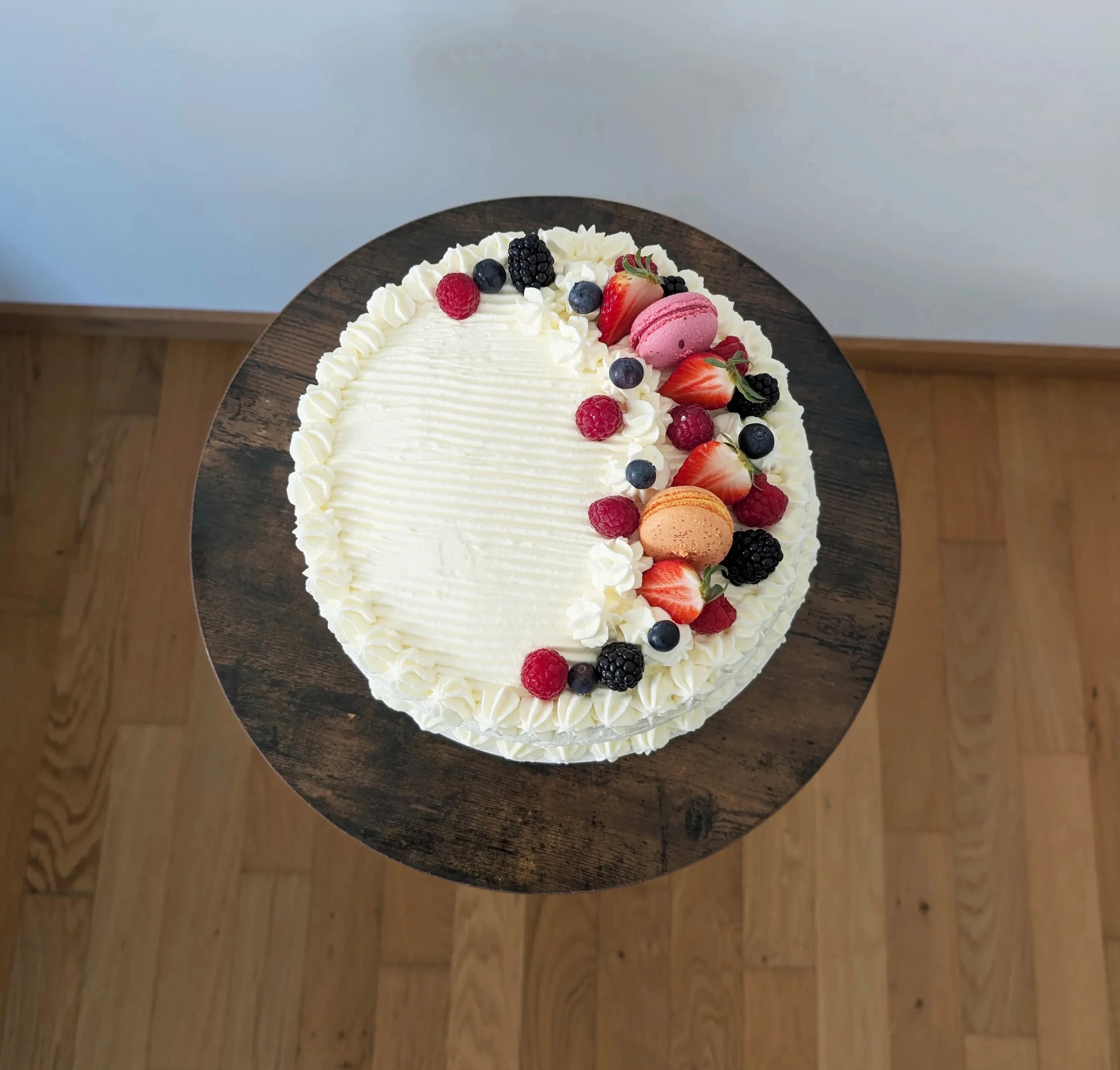 Chantilly Berry thumb 3